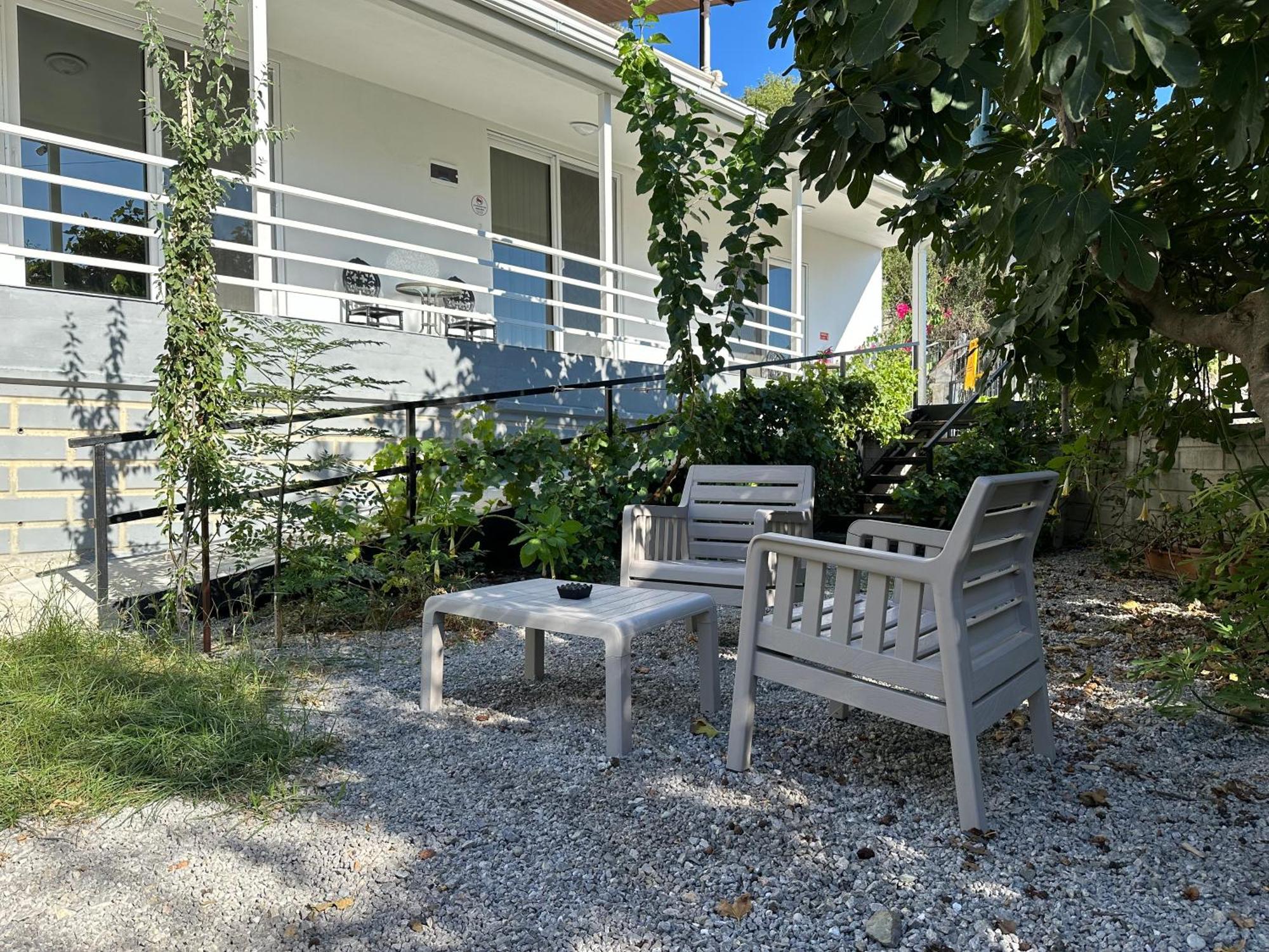 Airport Blue Eye House Ideal For Air Travellers 5 Km From Airport ดาลามาน ภายนอก รูปภาพ